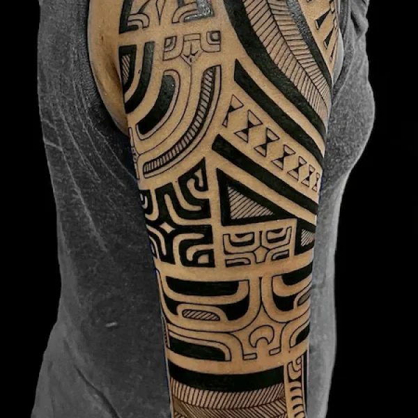 tattoo-marquisien-sur-le-bras-entier