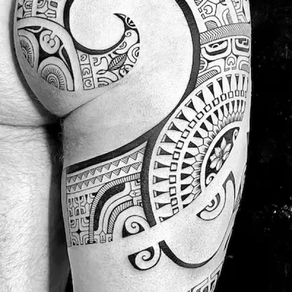 tattoo-marquisien-cuisse